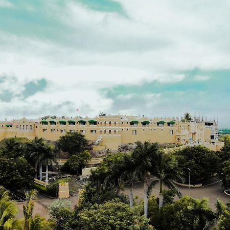 Heritage Khirasara Palace Rajkot Buitenkant foto