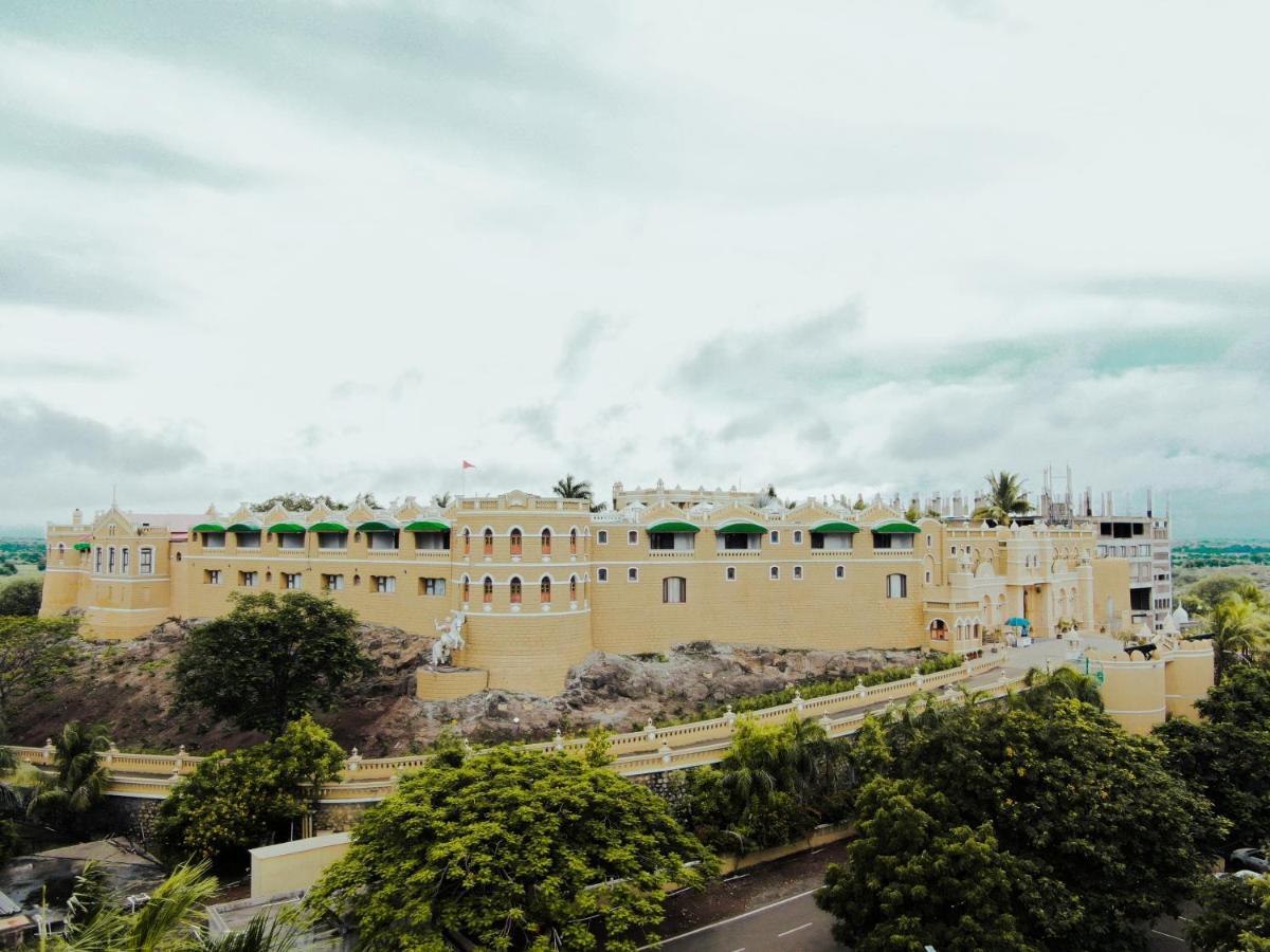 Heritage Khirasara Palace Rajkot Buitenkant foto