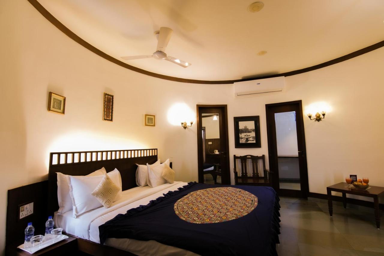 Heritage Khirasara Palace Rajkot Buitenkant foto