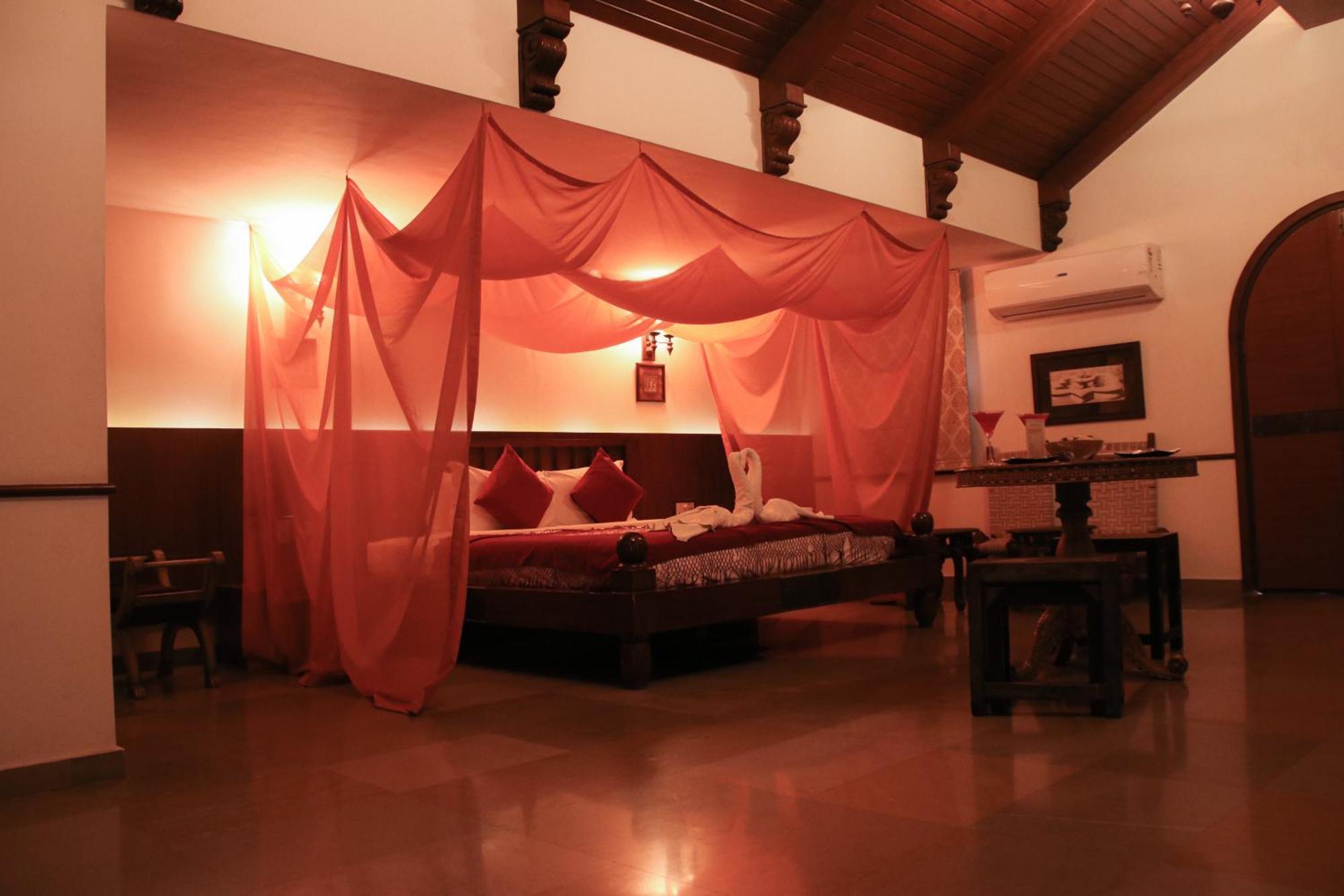 Heritage Khirasara Palace Rajkot Buitenkant foto