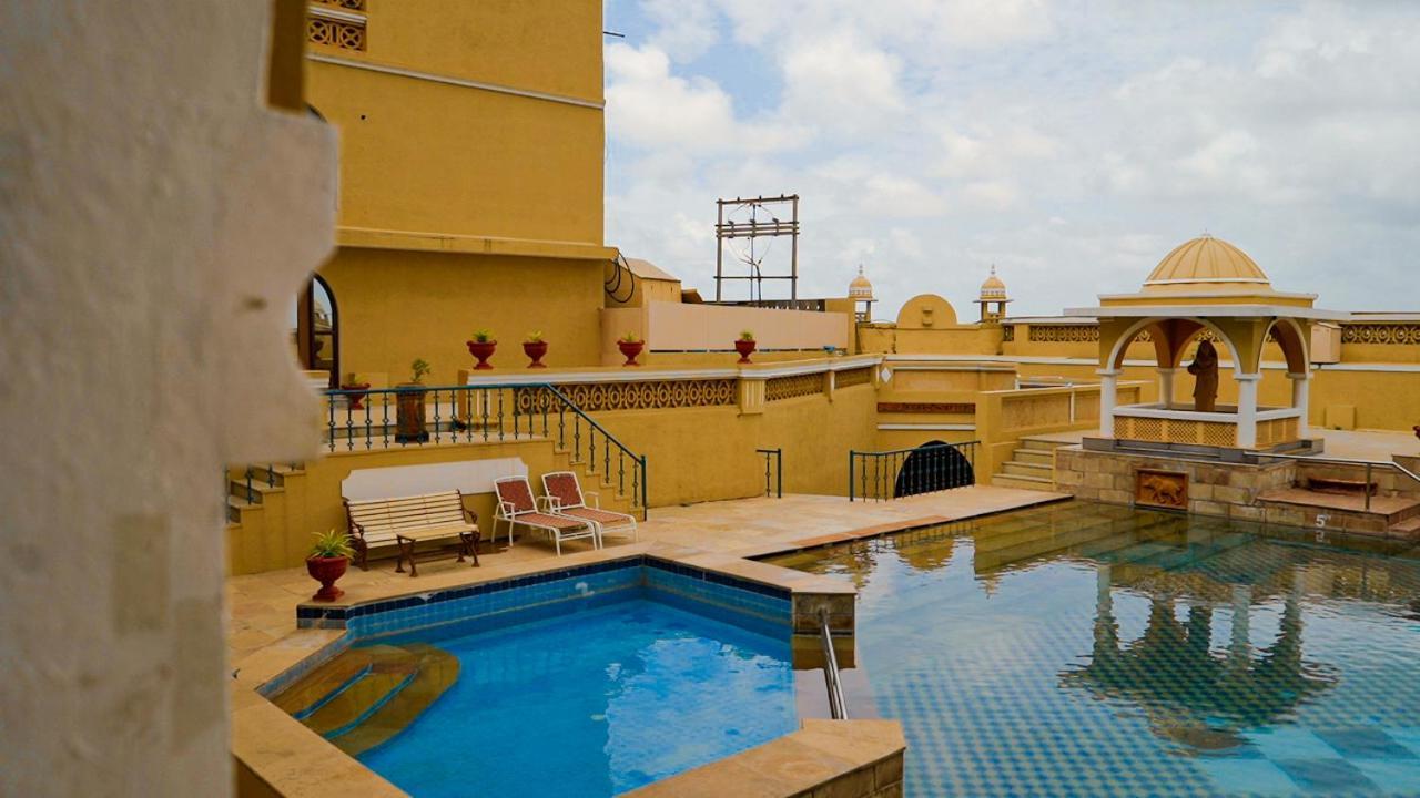 Heritage Khirasara Palace Rajkot Buitenkant foto