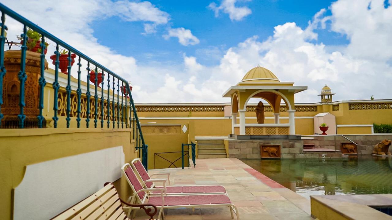 Heritage Khirasara Palace Rajkot Buitenkant foto