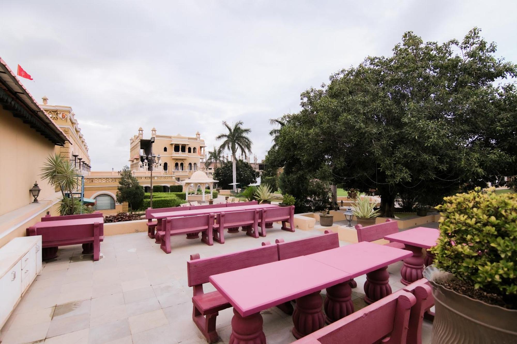 Heritage Khirasara Palace Rajkot Buitenkant foto